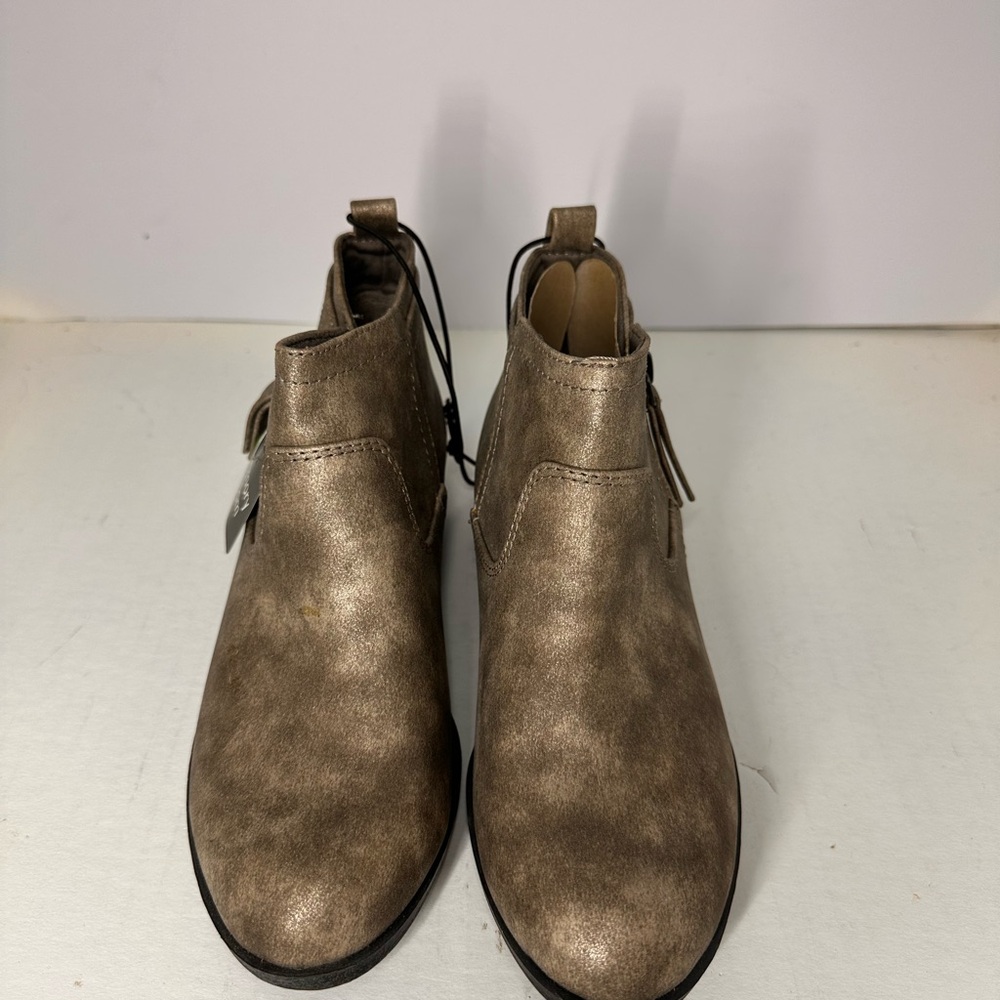 Arizona Jean Company Metallic Brown Ankle Boots